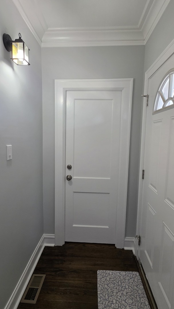 3507 W 60th Place