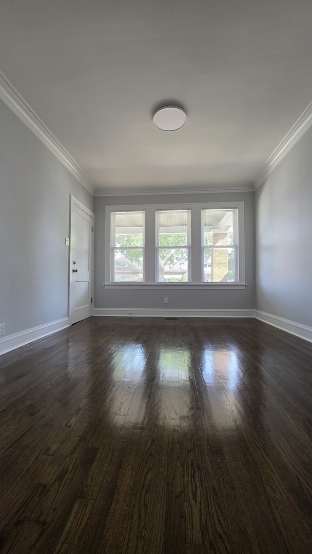 3507 W 60th Place