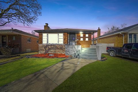 Tiny photo for 13620 S Atlantic Avenue, Riverdale, IL 60827 (MLS # 12382692)