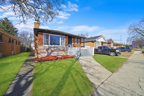 Tiny photo for 13620 S Atlantic Avenue, Riverdale, IL 60827 (MLS # 12382692)
