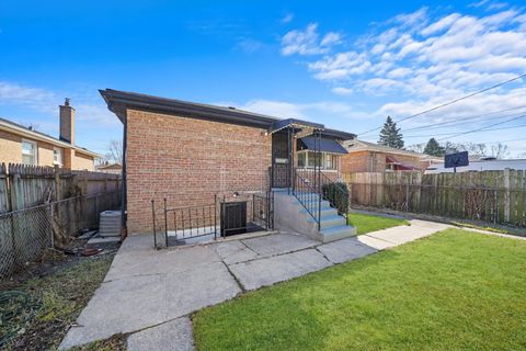 Tiny photo for 13620 S Atlantic Avenue, Riverdale, IL 60827 (MLS # 12382692)