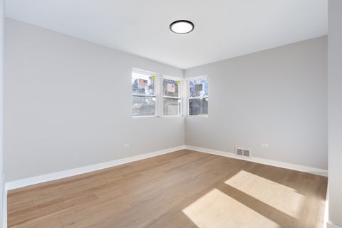 Tiny photo for 102 W Potomac Avenue, Lombard, IL 60148 (MLS # 12540439)