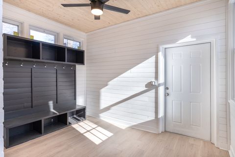 Tiny photo for 102 W Potomac Avenue, Lombard, IL 60148 (MLS # 12540439)