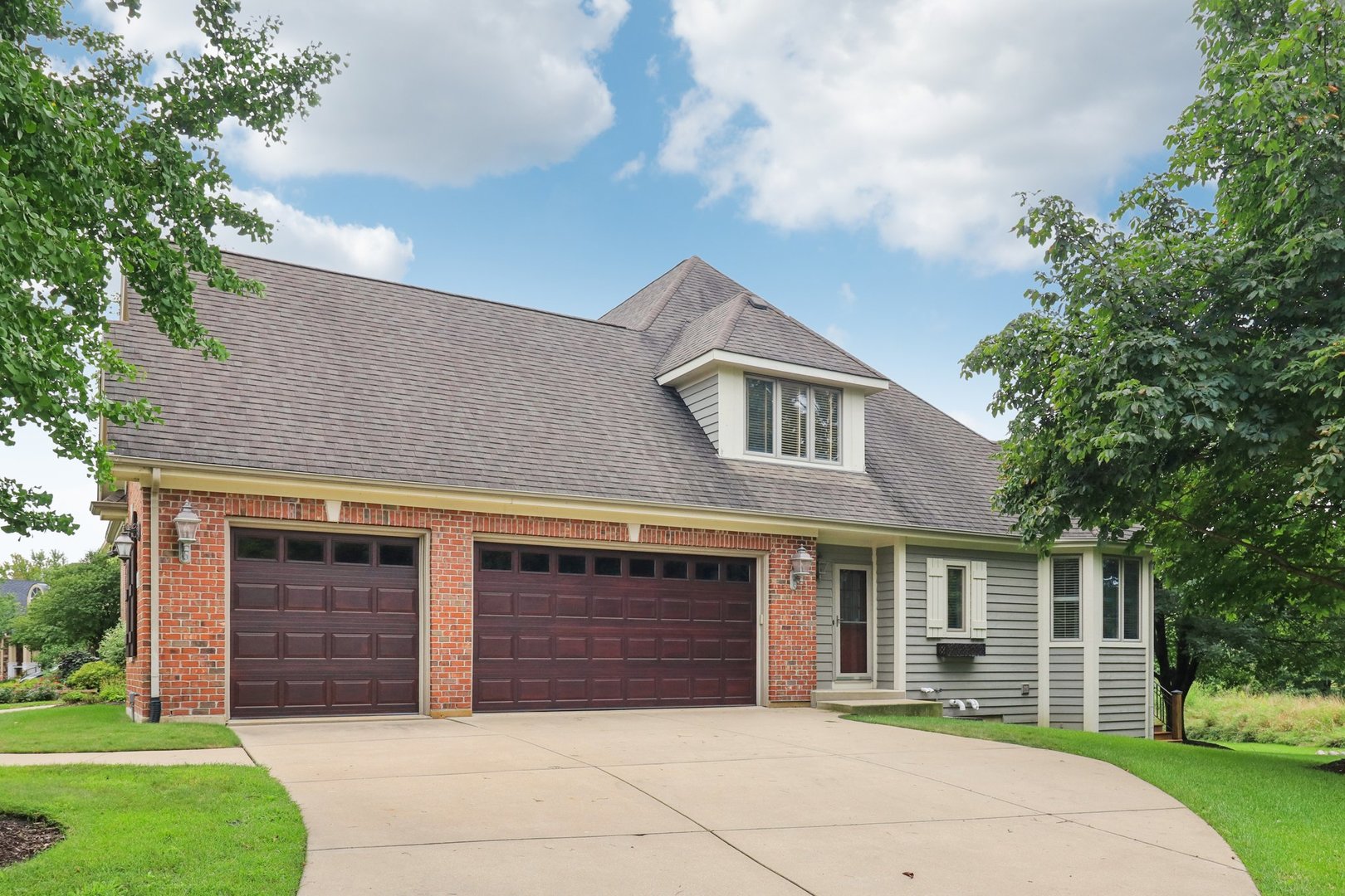 2326 Kane Lane
