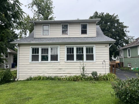 Photo of 304 E Oak Street, Villa Park, IL 60181 (MLS # 12730596)