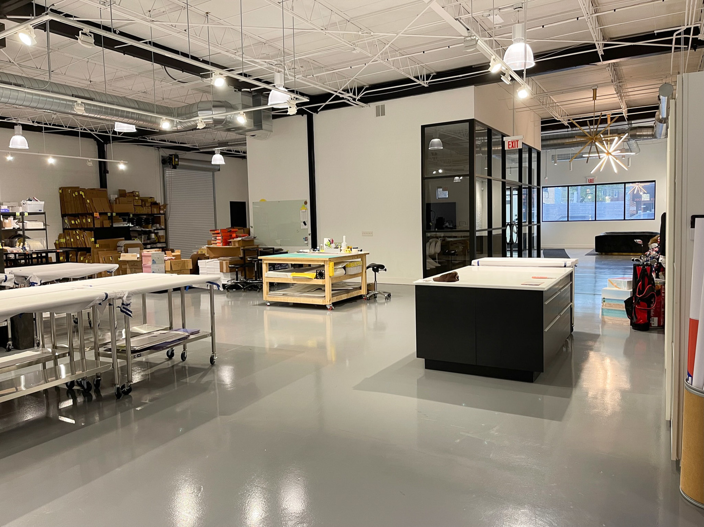 3921 N Elston Avenue