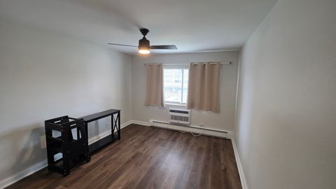 Tiny photo for 6800 N california Avenue #2M, Chicago, IL 60645 (MLS # 12499081)