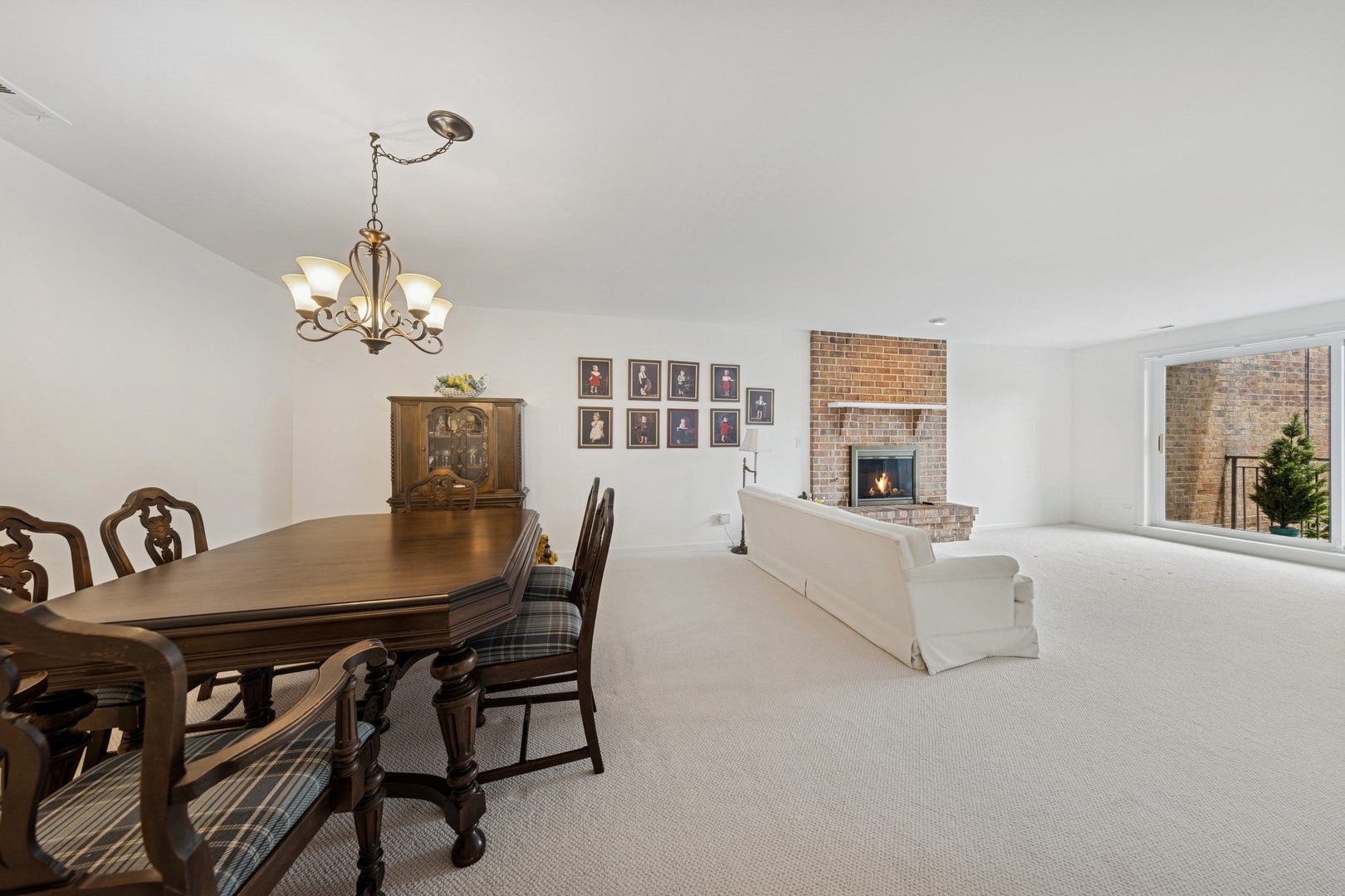 601 Lake Hinsdale Drive 112