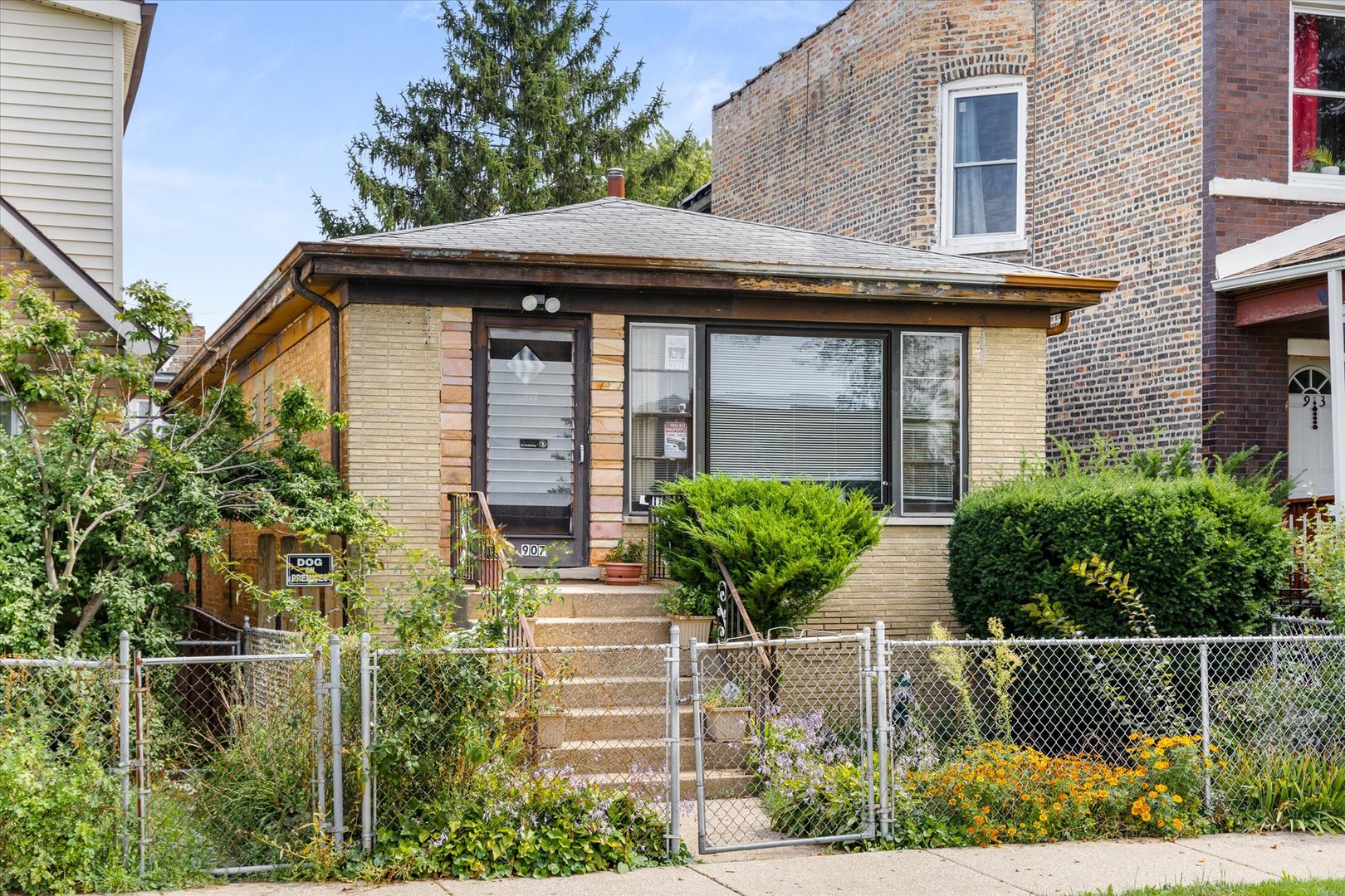 905 N Harding Avenue