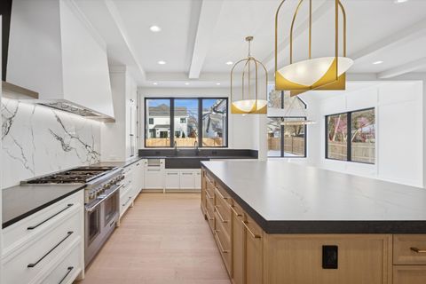 Tiny photo for 147 N Myrtle Avenue, Elmhurst, IL 60126 (MLS # 12498838)