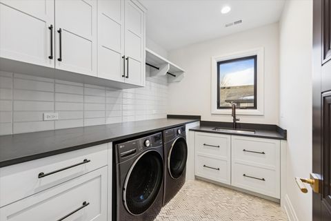 Tiny photo for 147 N Myrtle Avenue, Elmhurst, IL 60126 (MLS # 12498838)