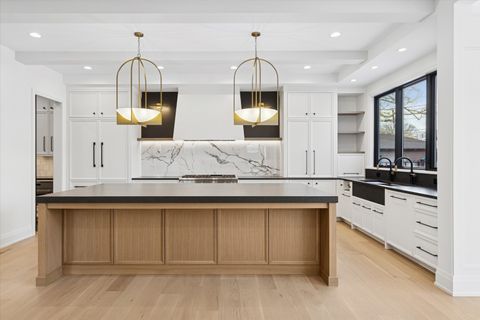 Tiny photo for 147 N Myrtle Avenue, Elmhurst, IL 60126 (MLS # 12498838)