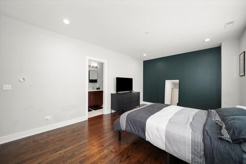 Tiny photo for 2342 N 74th Court, Elmwood Park, IL 60707 (MLS # 12501319)