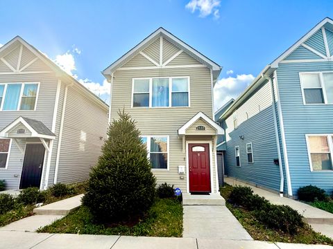 Photo of 2537 W Monroe Street #B, Chicago, IL 60612 (MLS # 12496983)