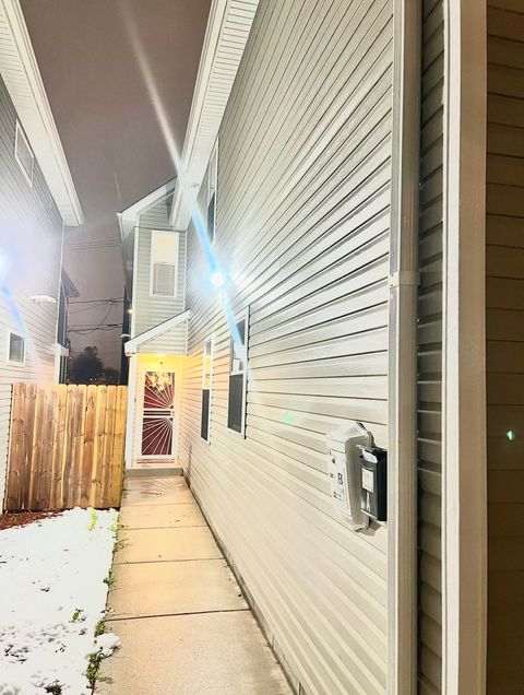 Tiny photo for 2537 W Monroe Street #B, Chicago, IL 60612 (MLS # 12496983)