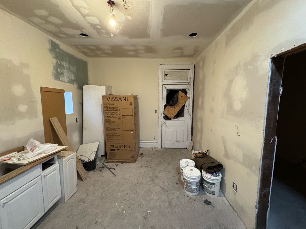 1432 S Harding Avenue