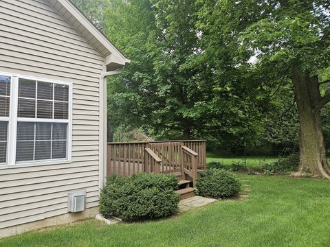 Tiny photo for 1670 Overlook Drive, Dixon, IL 61021 (MLS # 12444060)