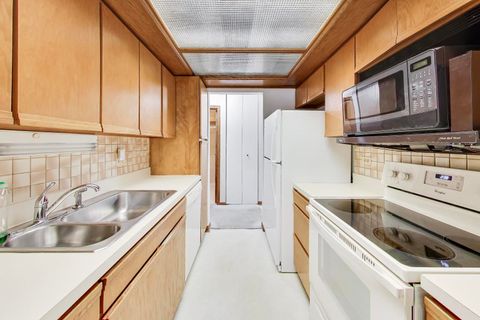 Tiny photo for 540 Biesterfield Road #301, Elk Grove Village, IL 60007 (MLS # 12604398)