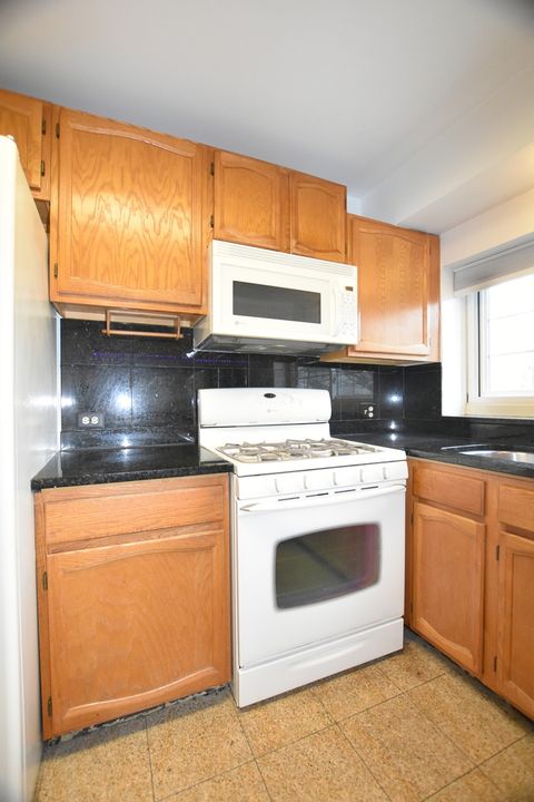 Tiny photo for 4475 Olmstead Drive, Hoffman Estates, IL 60192 (MLS # 12575590)