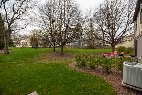 Tiny photo for 4475 Olmstead Drive, Hoffman Estates, IL 60192 (MLS # 12575590)