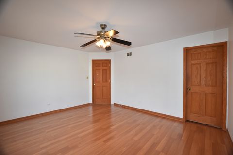 Tiny photo for 4475 Olmstead Drive, Hoffman Estates, IL 60192 (MLS # 12575590)