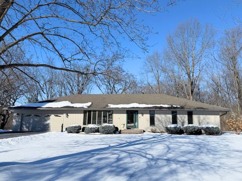 Photo of 14320 Westwood Trail, Woodstock, IL 60098 (MLS # 12545172)