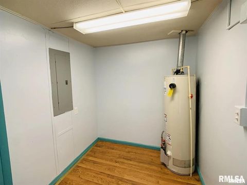 Tiny photo for 716 W POPLAR Street, Harrisburg, IL 62946 (MLS # QC4269745)