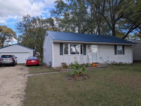 Photo of 412 Langley Road, Machesney Park, IL 61115 (MLS # 12500393)