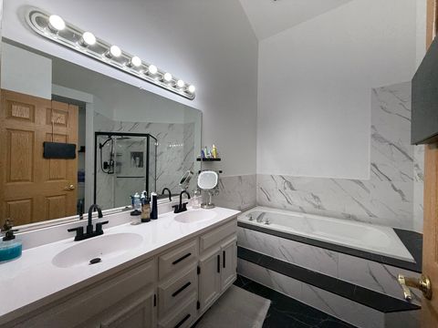 Tiny photo for 6706 Pondview Drive, Tinley Park, IL 60477 (MLS # 12615611)