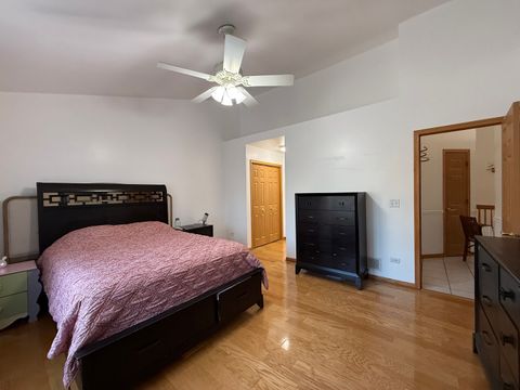 Tiny photo for 6706 Pondview Drive, Tinley Park, IL 60477 (MLS # 12615611)