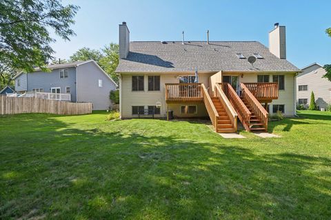 Tiny photo for 209 Lorien Court, East Dundee, IL 60118 (MLS # 12464631)