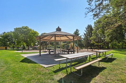 Tiny photo for 209 Lorien Court, East Dundee, IL 60118 (MLS # 12464631)