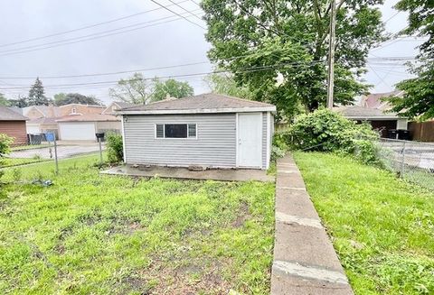 Tiny photo for 9129 S Chappel Avenue, Chicago, IL 60617 (MLS # 12489805)