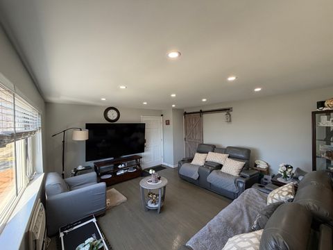 Tiny photo for 4209 Kolze Avenue #2S, Schiller Park, IL 60176 (MLS # 12586580)