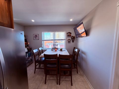 Tiny photo for 4209 Kolze Avenue #2S, Schiller Park, IL 60176 (MLS # 12586580)