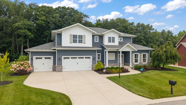326 W HOUGHTON DR, VALPARAISO, IN 46385 - Image 83c8b60b81ca5703d6e921e911dd4e20/2035632332