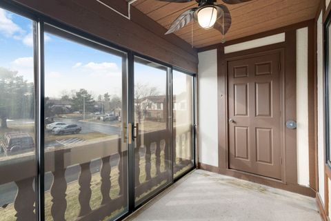 Tiny photo for 9724 W Creek Road #E2, Palos Park, IL 60464 (MLS # 12614341)