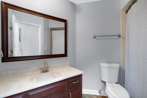 Tiny photo for 9724 W Creek Road #E2, Palos Park, IL 60464 (MLS # 12614341)