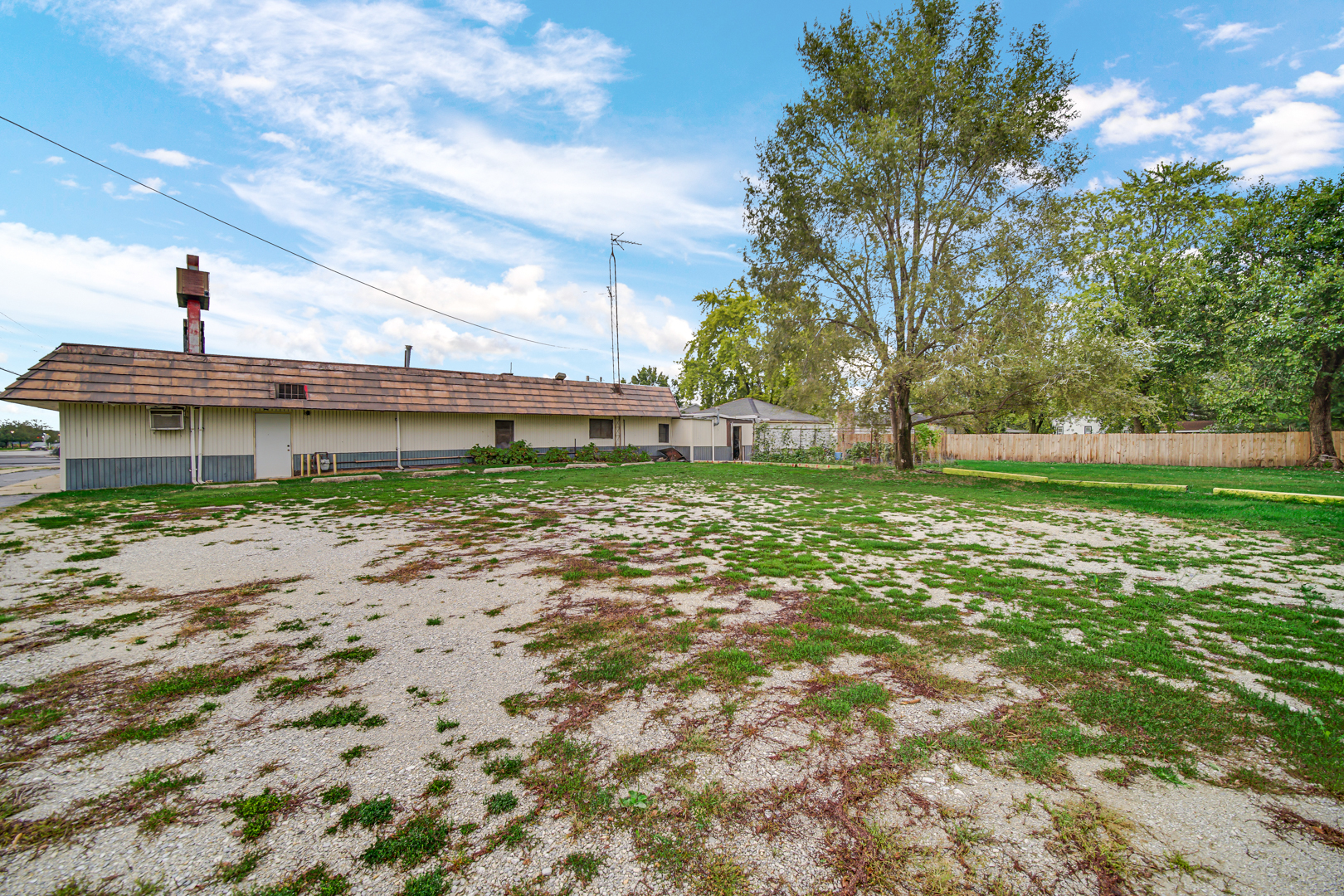 18301 Oak Park Avenue