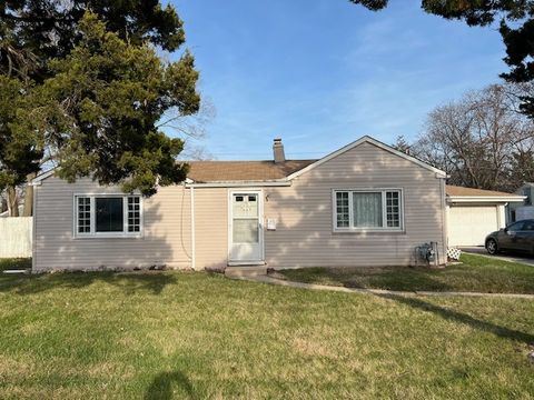 Tiny photo for 3121 N Wolf Road, Melrose Park, IL 60164 (MLS # 12604466)