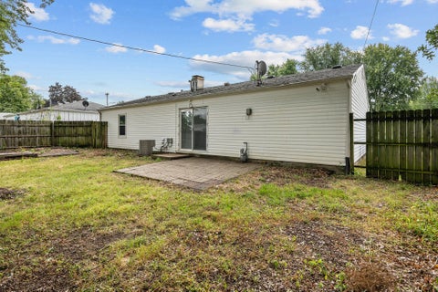 Tiny photo for 947 36th Avenue, East Moline, IL 61244 (MLS # 12763232)
