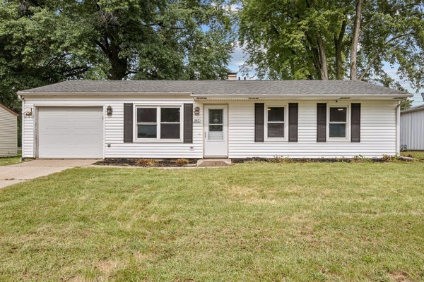 947 36TH AVE, EAST MOLINE, IL 61244 - Image 83d22b0cdf2b109b2b082fed0cf15c5f/993557832