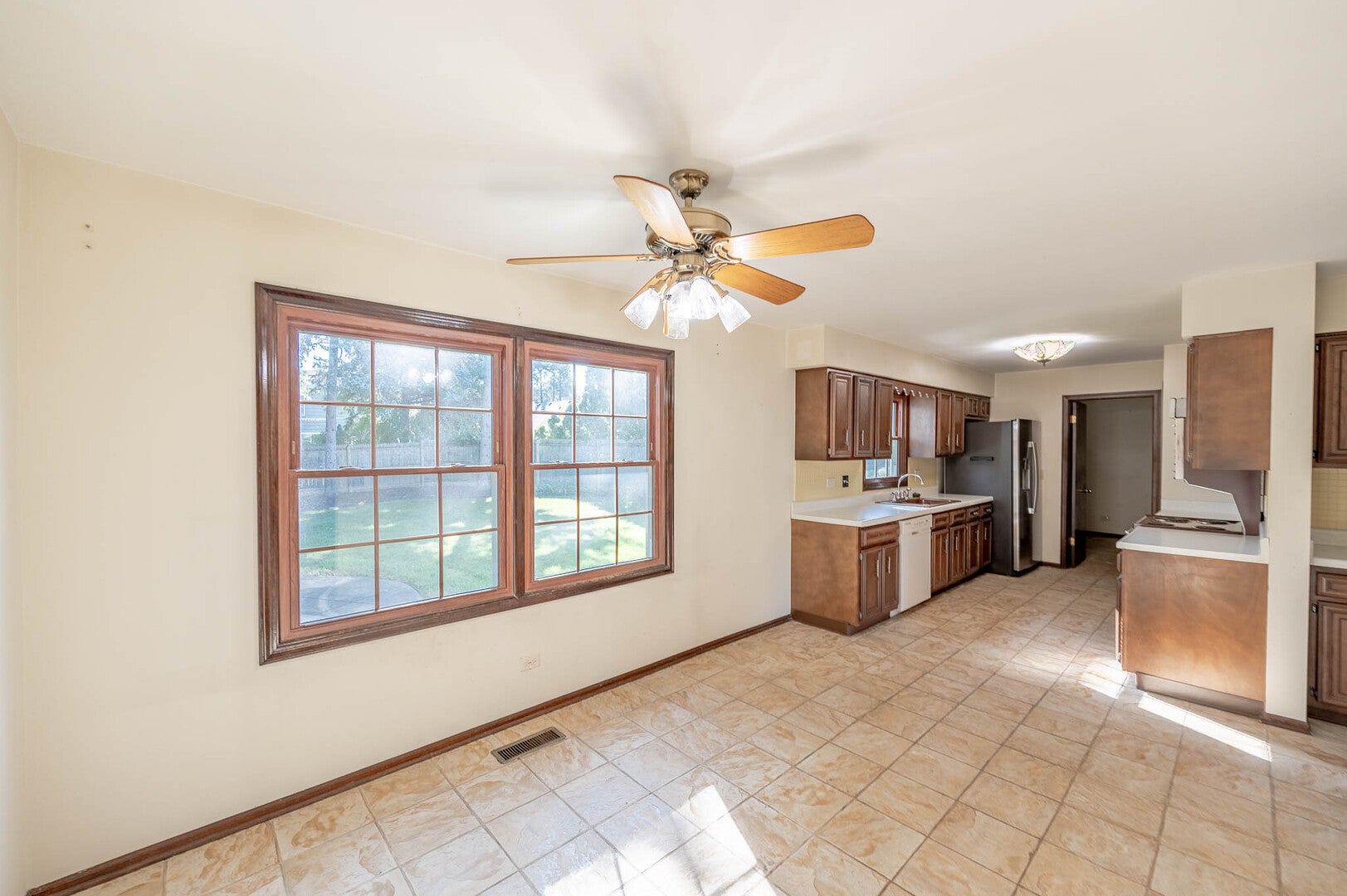 1609 Barry Lane