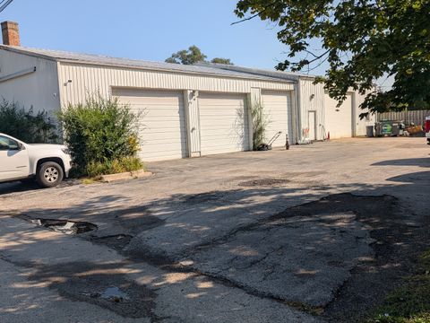 Photo of 1112 Lisle Place, Lisle, IL 60532 (MLS # 12512249)