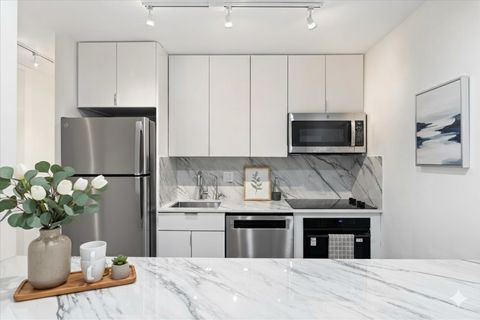 Tiny photo for 88 W SCHILLER Street #904L, Chicago, IL 60610 (MLS # 12586853)