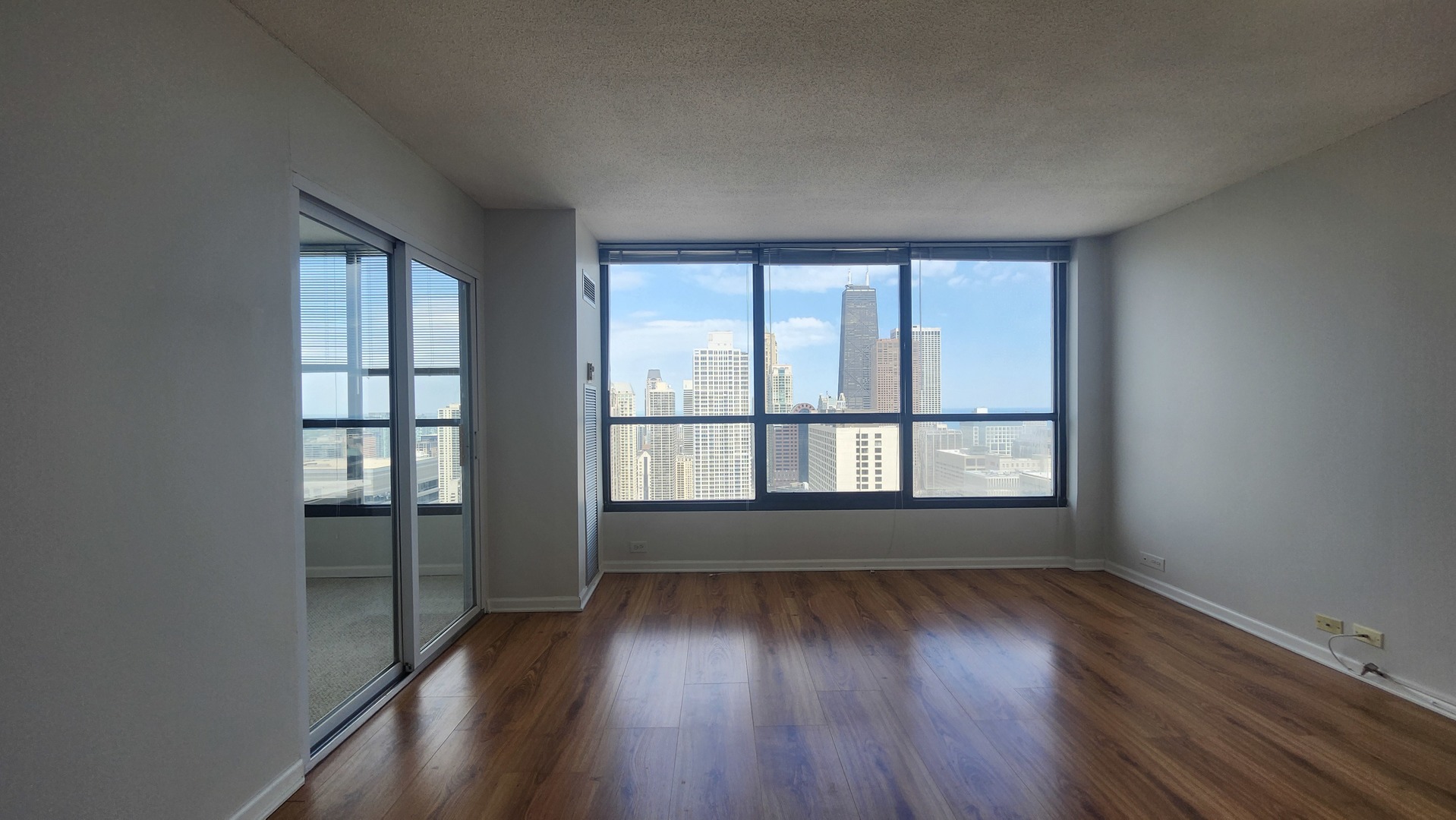 405 N WABASH Avenue 4712