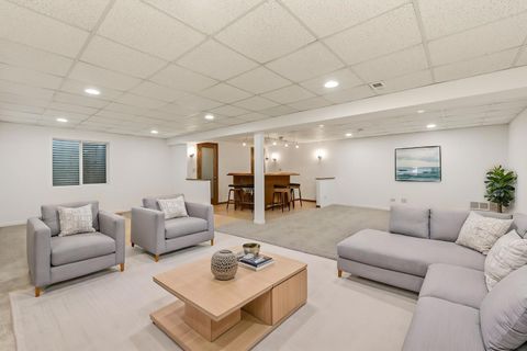 Tiny photo for 816 Colchester Drive, Oswego, IL 60543 (MLS # 12629232)