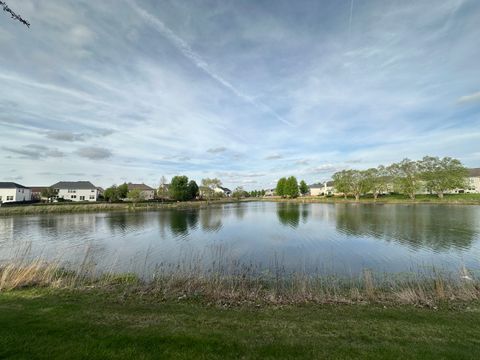 Tiny photo for 816 Colchester Drive, Oswego, IL 60543 (MLS # 12629232)