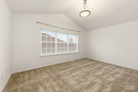 Tiny photo for 816 Colchester Drive, Oswego, IL 60543 (MLS # 12629232)