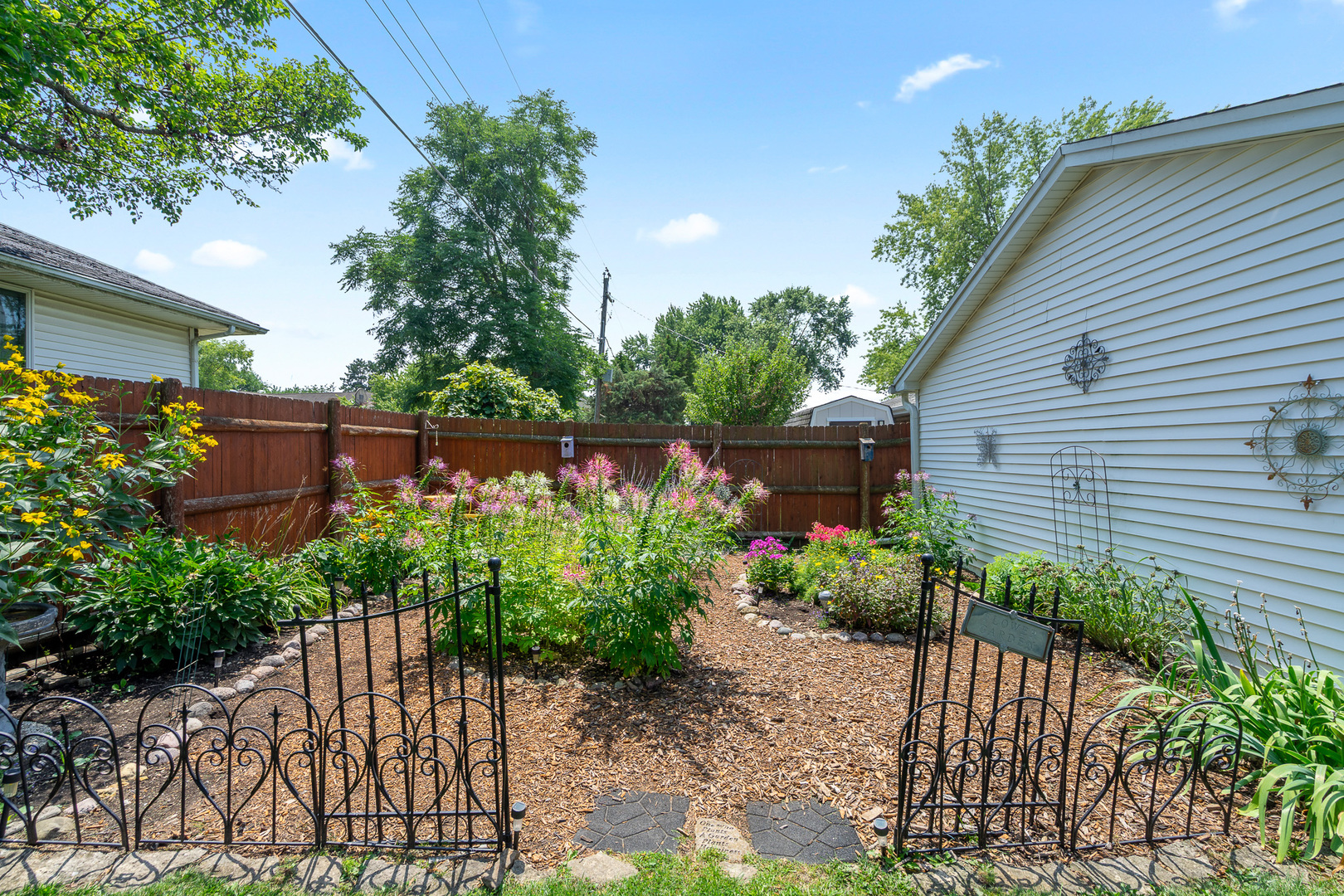 824 Read Street